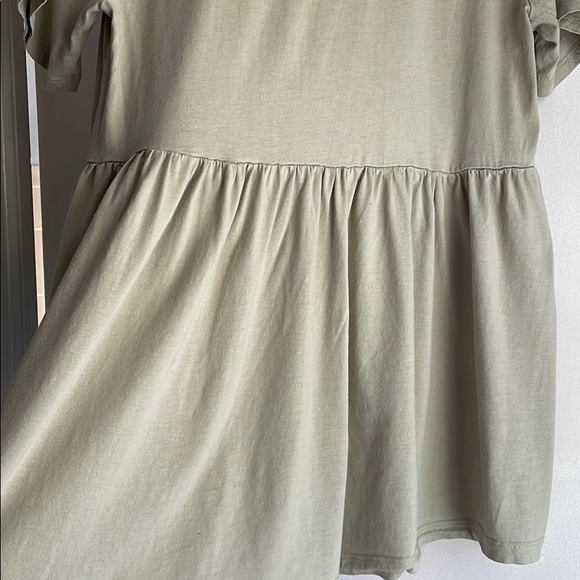 Sage H&M Maternity Peplum Top - Picture 3 of 4